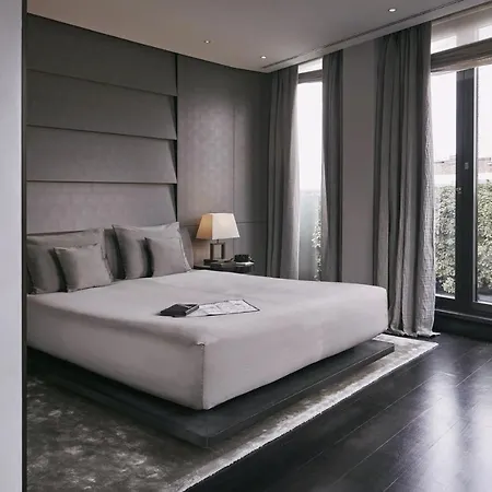 Hotel Armani Milano
