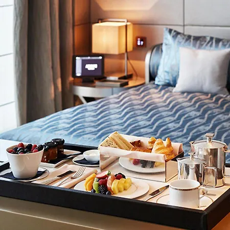 Hotel Armani