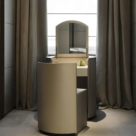 Armani Hotel