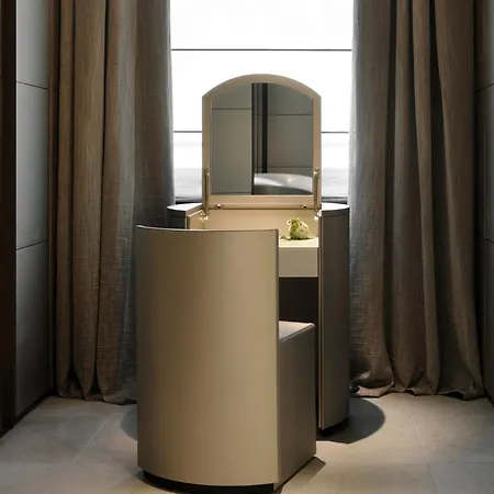Armani Hotel