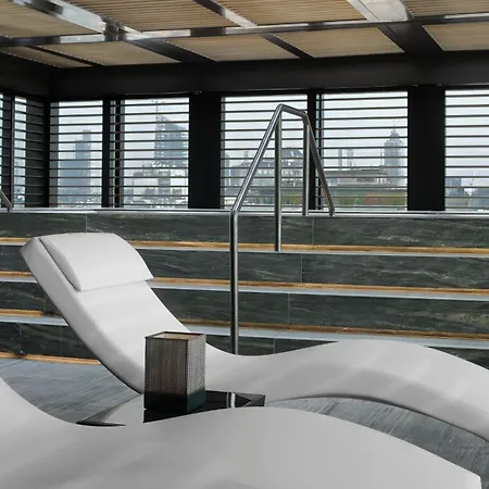 Hotel Armani Milano