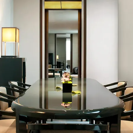 Hotel Armani 5*