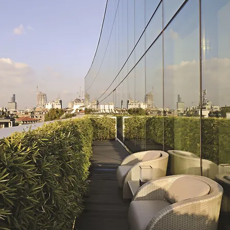 Armani Hotel 5*