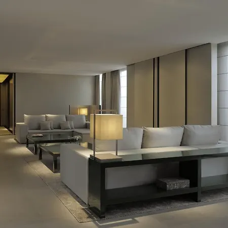 Armani 5* Milano