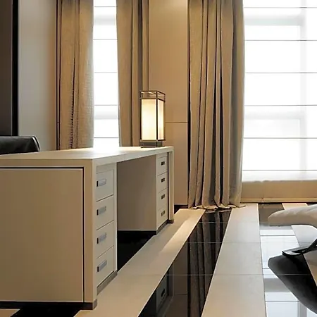Armani Hotel 5*
