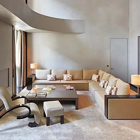 Armani Hotel 5*