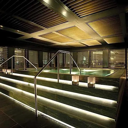 Armani 5* Mailand