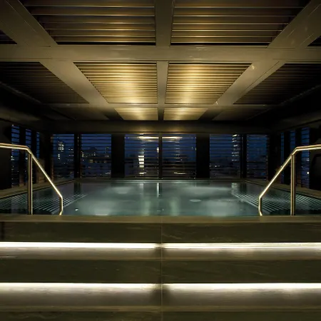 Armani Hotel 5*