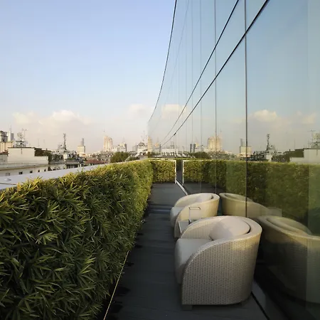 Armani 5* Milán