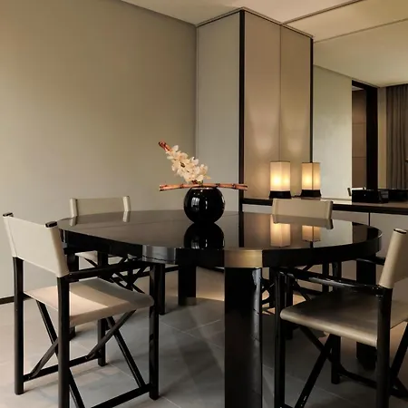 Armani 5* Milán