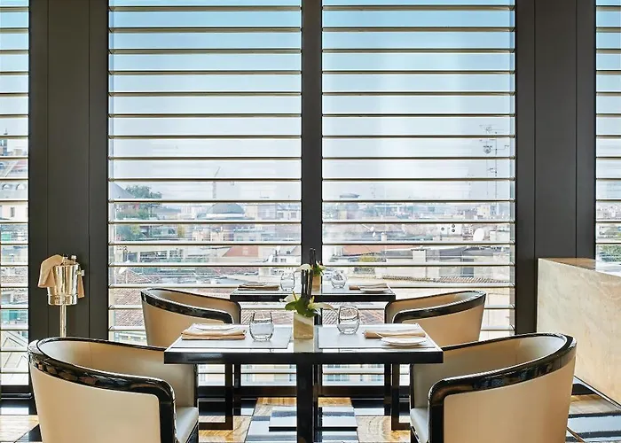 Armani 5* Milão